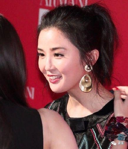 明星黑料网,明星黑料网背后的真相与影响-第3张图片-国产精品毛片无遮挡