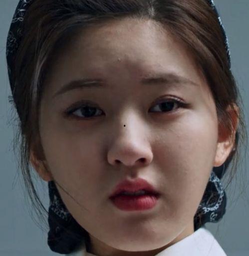 国产剧修脸事件视频,揭秘明星“换脸”背后的真相-第1张图片-国产精品毛片无遮挡