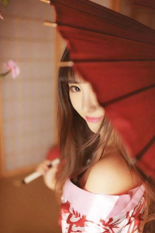 国产网红写真免费视频,揭秘网络红人幕后生活-第1张图片-国产精品毛片无遮挡 国产网红写真免费视频,揭秘网络红人幕后生活-第1张图片-国产精品毛片无遮挡