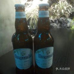 福佳白啤国产评测视频,口感与品质的双重体验解析-第2张图片-国产精品毛片无遮挡