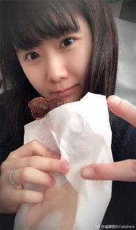 国产自拍av偷拍小视频,揭秘国产自拍偷拍视频的黑暗面-第1张图片-国产精品毛片无遮挡